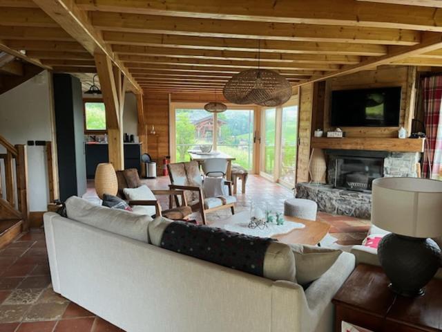 Chalet Camomille เลส์เฌต์ ภายนอก รูปภาพ